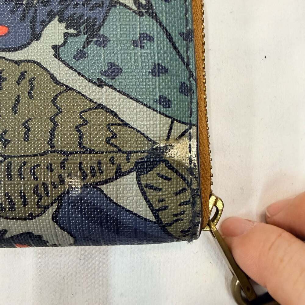 Fossil Blue Butterfly Moth Print Vegan Leather Zip Around Clutch Wristlet Wallet - Picture 4 of 7